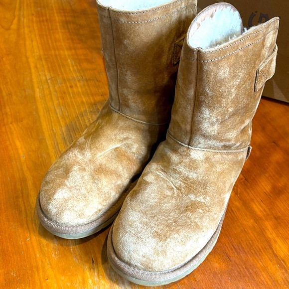 🆕 Remora UGGS - Picture 7 of 7
